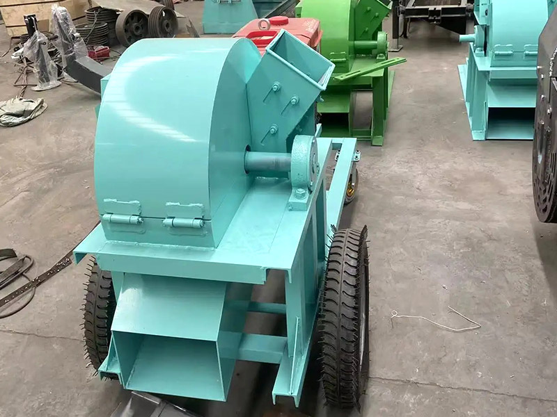 盤式木材削片機(jī).jpg 盤式木材削片機(jī).jpg